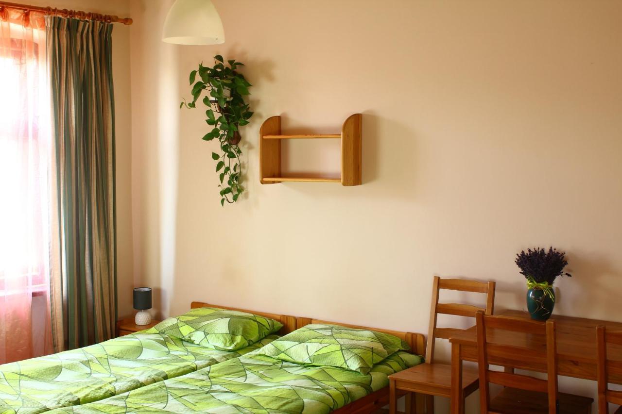 Apartamenty I Pokoje Goscinne "Wacus" Srebrna Góra المظهر الخارجي الصورة